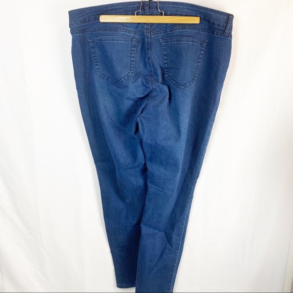Women’s Torrid Denim 18 R Skinny Jeans Dark Blue - Picture 2 of 7